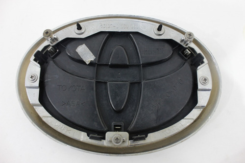 Emblema Grade Diant Hilux 16/20 Usado (673)