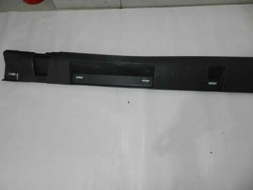 Spoiler Lateral Esquerdo Sandero Stepway 08/13 Com Detalhe