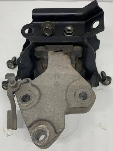 Suporte Coxim Lado Direito Nissan March 1.0 Ac 4cc Ano 14/20