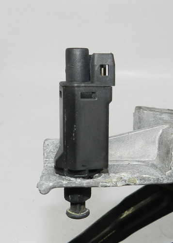 Pedaleira Pedal Freio Embreagem C/ Sensor Vw Santana 95/06 