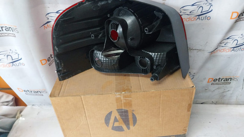 Lanterna Tras Dir Fiat Palio Bicolor C/friso Cromo 08/10