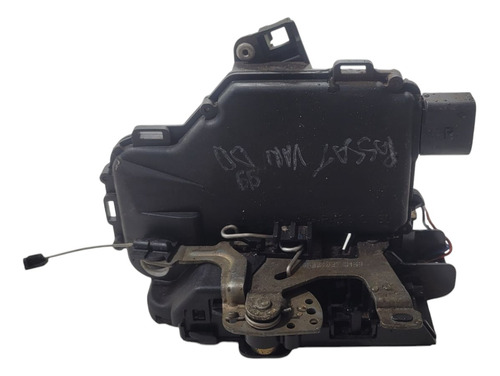 Fechadura Dianteira Direita Vw Passat/ 1999 (al) Adl Cxa 512