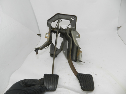 Pedal Acelerador Embreagem Gm Celta Corsa 1.0 1.4 05/10