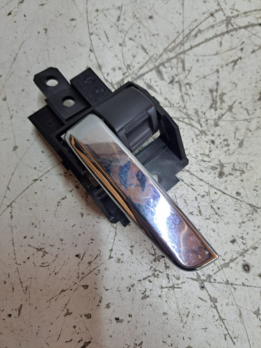 Maçaneta Interna Porta Cromada Esquerda Outlander 2013 2015