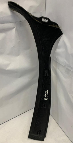 Moldura Grade Churrasqueira Lado Direito Peugeot 207 2009 Or