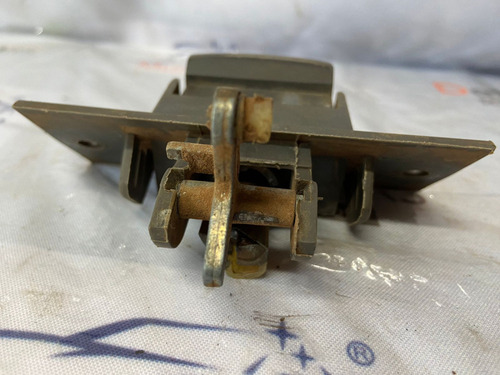 Fechadura Tampa Traseira Vw Pointer 1995 18303 C03