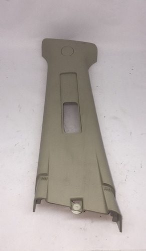 Moldura Lado Esquerdo Cinto Nissan Sentra 07/12 76914et000