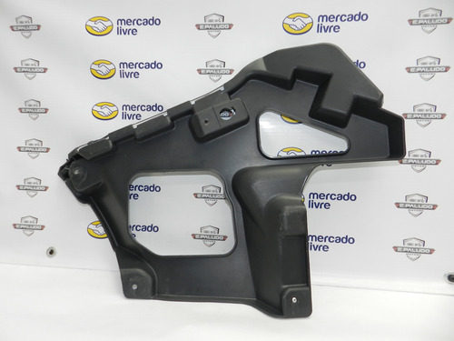 Guia Para-choque Traseiro Direito Megane Gt 07/13 Detalhe