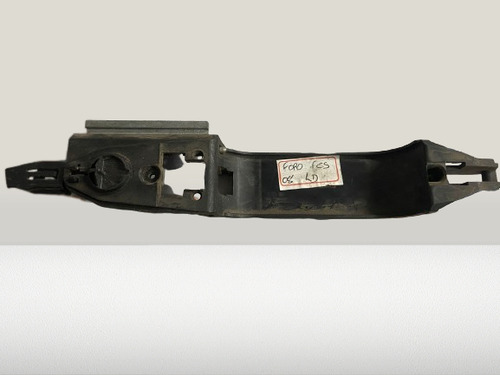 Suporte Maçaneta Externa Diant Direita Ford Focus 18076