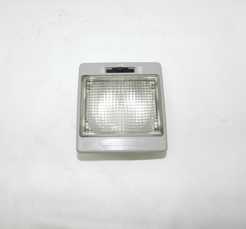 Luz Teto Cortesia Vw Santana 1994 A 1998 3259471051