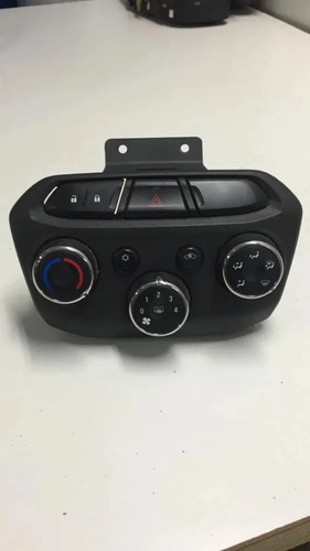 Comando Ar Condicionado Gm Cobalt Prisma Onix 94759518