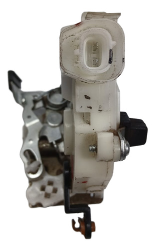 Fechadura Porta Traseira Direita Toyota Etios 2013 A 2021