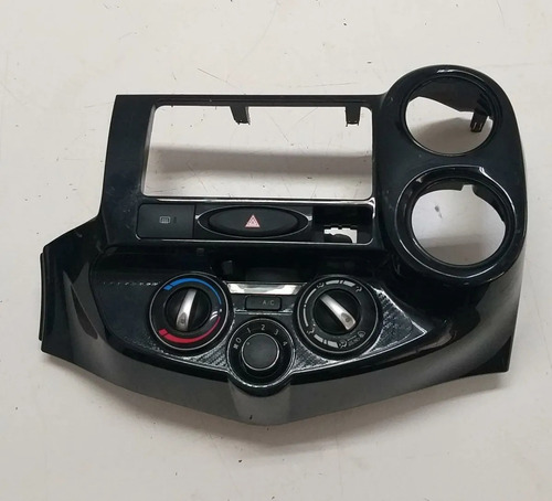 Moldura Central Comando Ar Toyota Etios 15 A 2019 554060d560