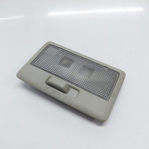 Luz De Teto Cortesia Suzuki Grand Vitara Ano 2004 A 2008