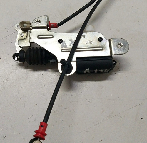 Trava Tampa Porta Malas Ford Fiesta 2008/ 2014 5s65a432a98ad
