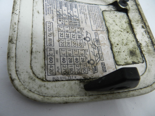 Portinhola Tanque Combustível Audi A3 1997 A 2006 8l0010157k