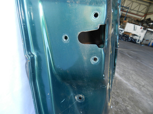 Porta Dianteira Esquerda Gm Vectra Gls 4p 97/05 Com Detalhes