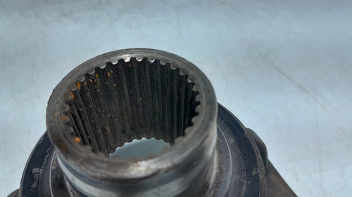 Flange Luva Cardan Caixa Cambio S5-420 Zf  Mb 710 Mercedes 
