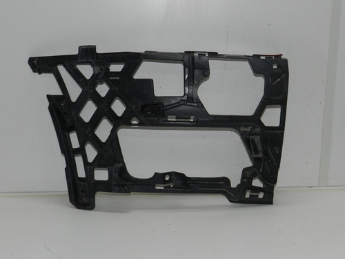 Guia Parachoque Dianteiro Direito Vw Golf Tsi 14 5g0807724d