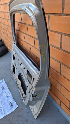 Porta Renault Symbol 2009 2014 Dianteira Direita Usado