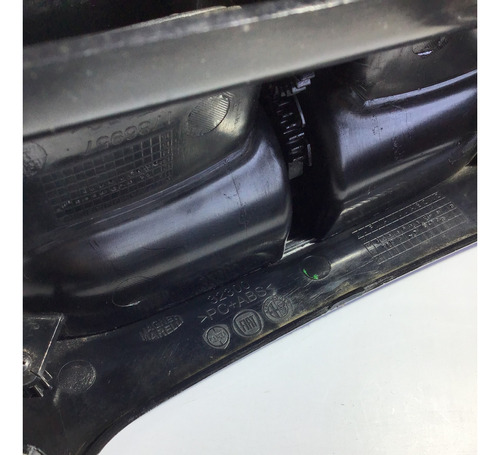 Difusor De Ar Central Fiat Strada 2013/ ... 1786957 20683*