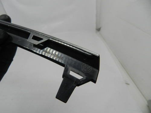 Moldura Grade Superior Lado Esquerdo Vw Fox 15/20
