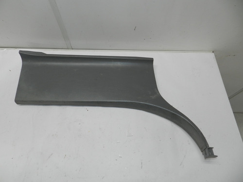 Acabamento Coluna Traseira Direita Toyota Hilux 2005 A 2015