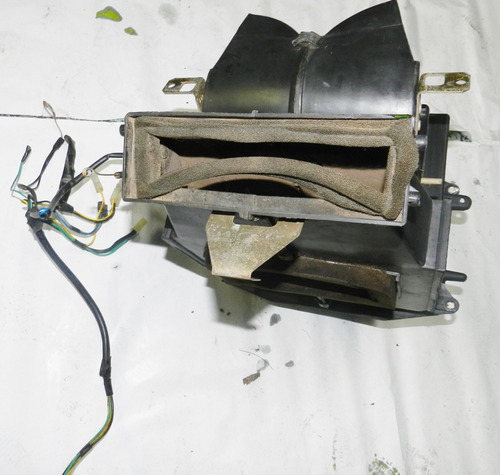 Caixa Ventilação Fiat Uno 1.3 1989 5943141