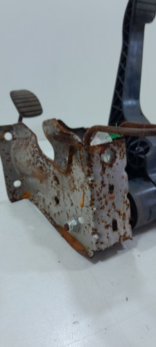 Pedal Freio Embreagem Duster 12/14 8200874852 (vj)