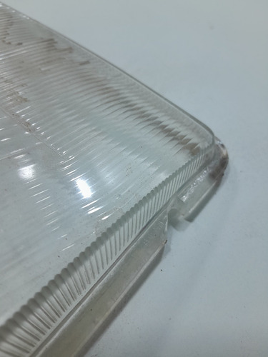 Lente Farol Lado Esquer Gm Kadett 89/98  C/detalhe (vj)e101