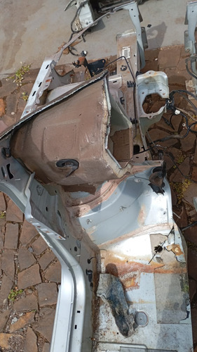 Longarina Caixa Roda Esquerda Peugeot 307 Hatch   25636
