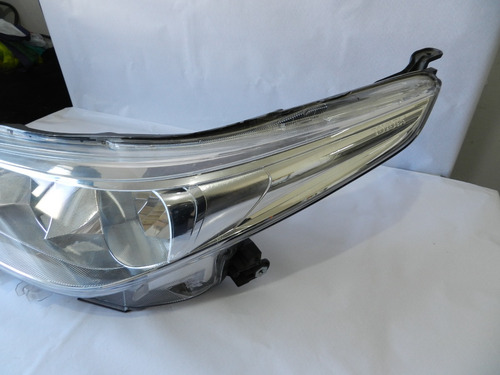 Farol Esquerdo Toyota Yaris 2018 A 2020 Com Detalhe