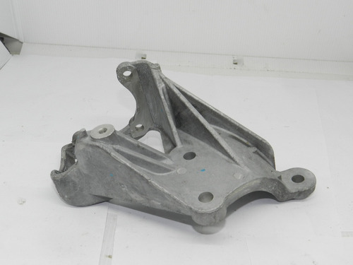 Suporte Bomba Direção Hidráulica Gm Onix Prisma 2012 A 2016