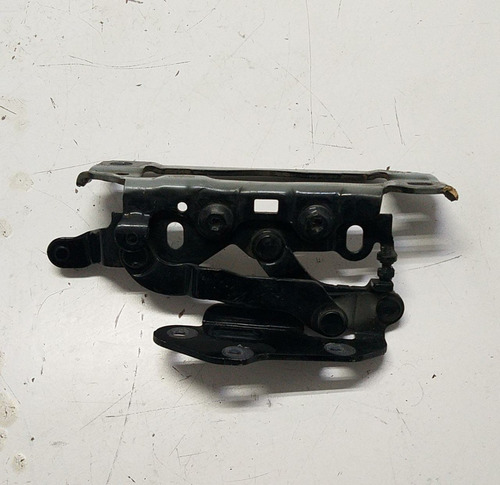 Dobradiça Esquerda Capô Mercedes C200 2010 A2048800728
