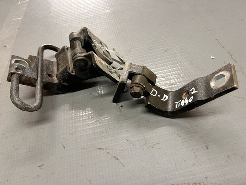 Par Dobradiça Porta Dianteira Direita Tiggo 2 08/23. 13377