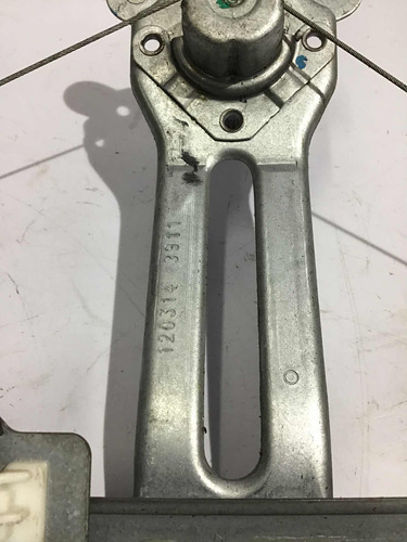 Máquina Vidro Manual Traseira Direita Sandero. 14997*