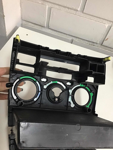 Moldura Painel Central Toyota Corolla 03/07 10422*