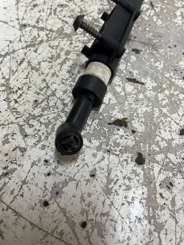 Esguicho Farol Esquerdo Volvo Xc60 2014 2015 2016 Original