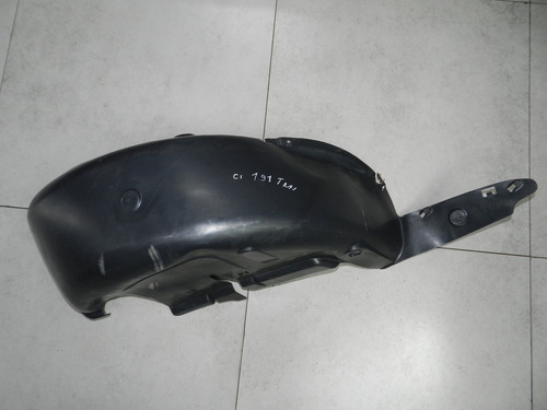 Para-barro Traseiro Direito Renault Megane Gt 06/13 Detalhe