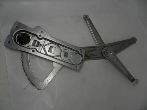 Maquina Vidro Manual Dianteiro Direito Corsa 96/02 4 Portas 
