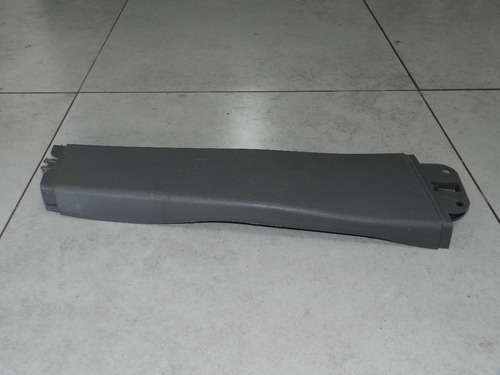 Acabamento Inferior Coluna Direita Gm Zafira 2202098