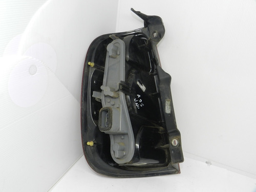Lanterna Traseira Direita Fiat Uno Vivace 2010 2011 A 2015