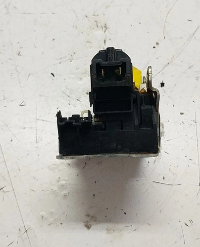 Fechadura Porta Dianteira Esquerda Renault Duster 2012