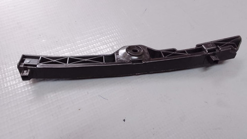 Guia Parachoque Dianteiro Direito Toyota Hilux 05/15  23902