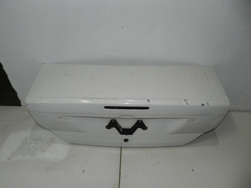 Tampa Traseira Porta-malas Ford Focus Sedan 01/08 Detalhes