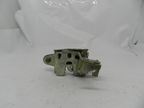 Fechadura Tampa Caçamba Lado Esquerdo Toyota Hilux 06/12