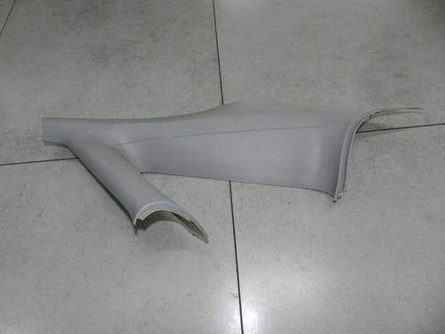 Moldura Coluna Traseira Direita Ford Focus 1999 2000 A 2004