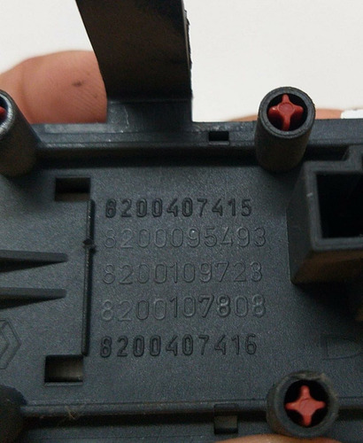 Botão Pisca Alerta Trava Portas Renault Megane 08 8200407415