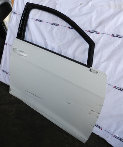Porta Dianteira Direita Vw Golf Sportline 08/13 Com Detalhes