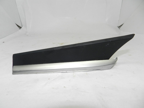 Moldura Lado Esquerdo Difusor Ar Toyota Corolla 15/19 